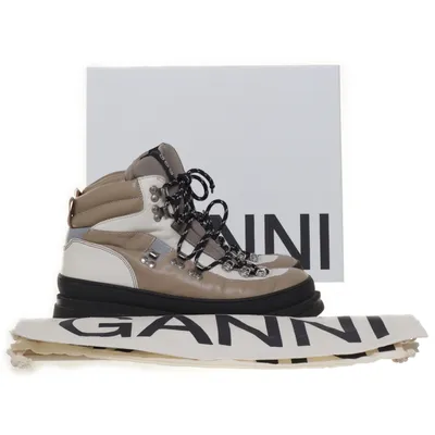 Kängor (Beige, Vit, Svart) från Ganni