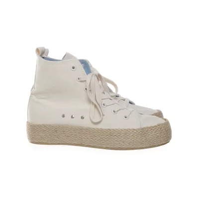 Canvas shoes (White) from Sacha Essentials