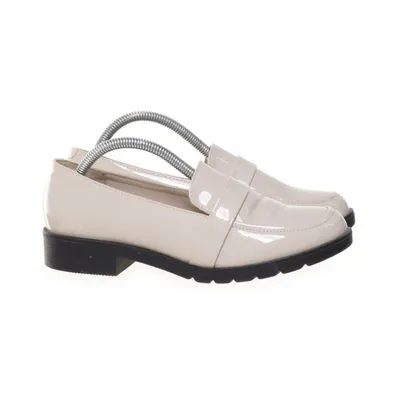 Loafers (Beige) from La Bottine Souriante