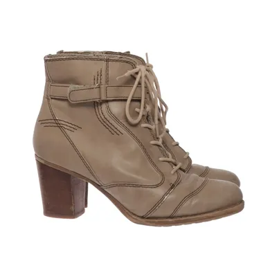 Heeled boots (Davina) from Naturalizer Leather