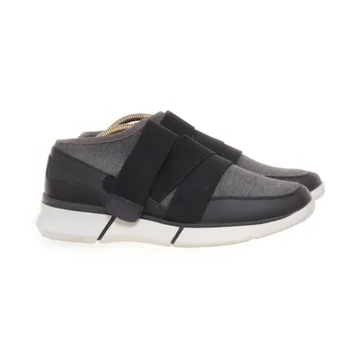 Slip-ons (Grå, Svart, Vit) från Gerry Weber