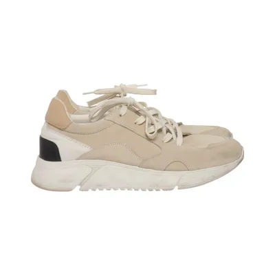 Sneakers (Rage) van Sneaky Steve