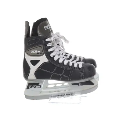 Skridskor (92) från CCM