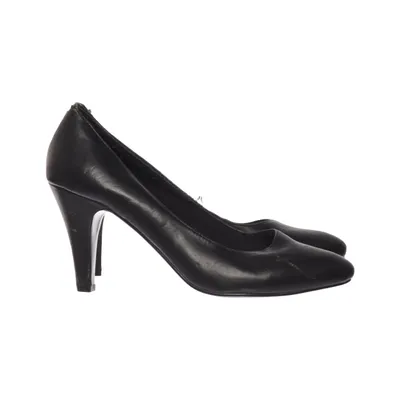 Pumps (Black) from Wildflower Leather
