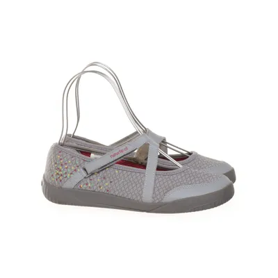 Walking shoes (Gray) from Newfeel