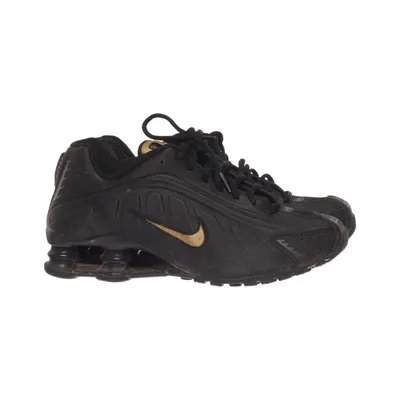 Träningsskor (Svart, Guldfärgad) från NIKE SHOX