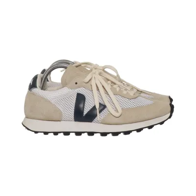 Sneakers (Vit, Beige, Svart) från Veja Skinn
