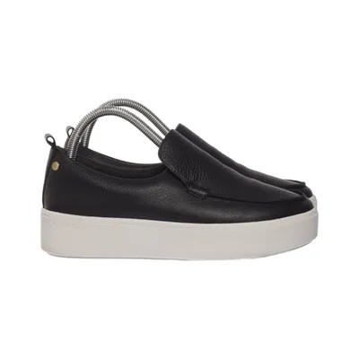 Slip-ons (Svart, Vit) från Agnes Cecilia
