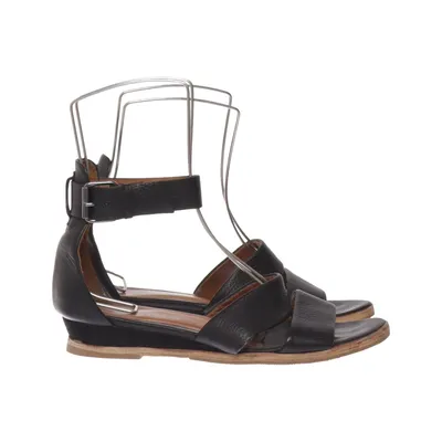 Sandals (Black) from Reschia