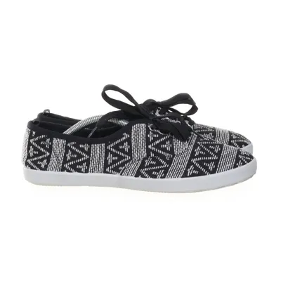 Canvas shoes (Black, White) from Atmosphere