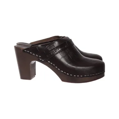 Clogs (Brown) from Hasbeens Leather