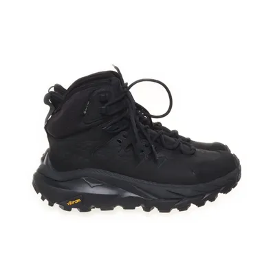 Laced boots (Kaha) from Hoka Gore-Tex