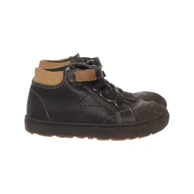Laced boots (Black, Brown) from Kavat Leather