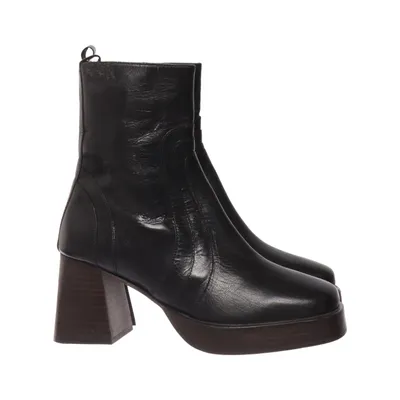 Heeled boots (Black) from Schuh Leather