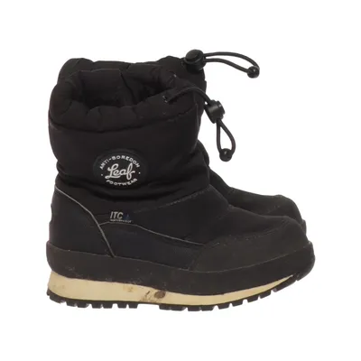 Boots (Black) from Leaf