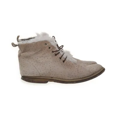 Laced boots (Beige) from Caiman