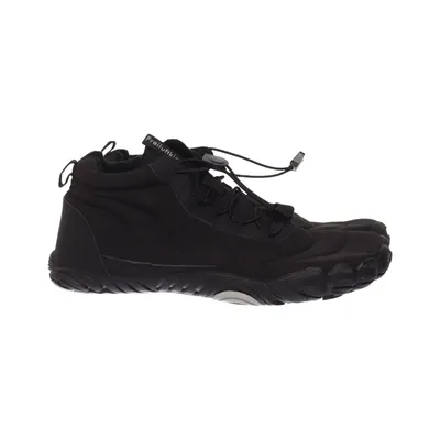 Barfotaskor (barefoot shoes, minimalist shoes, Freiluftkind shoes, toe shoes, five toe shoes, black barefoot shoes, natural running shoes, foot shaped shoes, wide toe box, zero drop shoes, flexible sole, lightweight footwear, minimalist sneakers, outdoor shoes, trail walking shoes, hiking barefoot shoes, urban barefoot style, ergonomic footwear, healthy walking, posture support shoes, natural movement, foot training shoes, grip sole shoes, anti slip sole, breathable material, durable shoes, everyday barefoot shoes, casual minimal style, unisex footwear, mens size 45, womens oversized fit, gym minimalist shoes, training shoes, travel shoes, compact footwear, wellness lifestyle, yoga lifestyle, grounding shoes, natural feel footwear, flexible upper, lace system shoes, sporty minimal look, modern barefoot design, scandinavian style footwear) från Freiluftkind