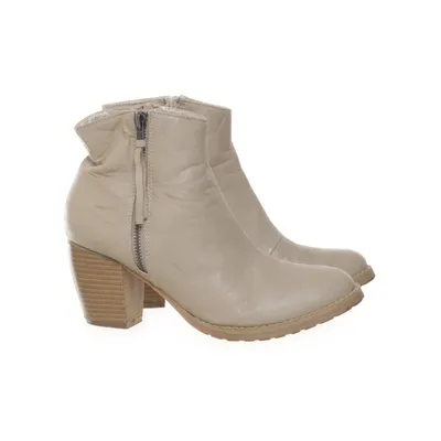 Heeled boots (Beige) from Dutty