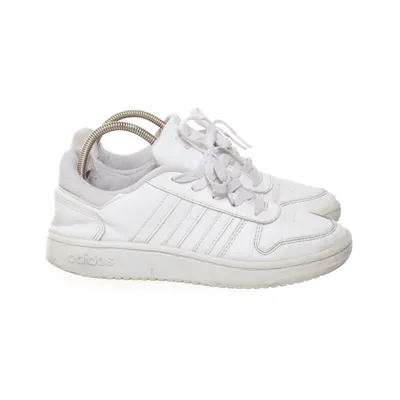 Sneakers (Hoops 2.0) från Adidas