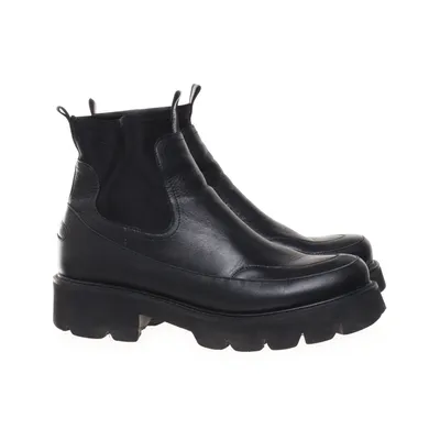 Chelsea boots (Zwart) van Ilse Jacobsen