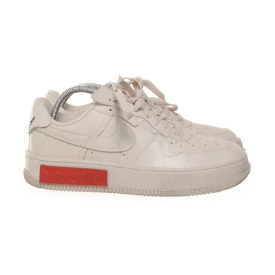 Trainingsschoenen (Beige) van Nike