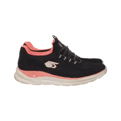 Trainers (Black, Pink) from D.T. New York