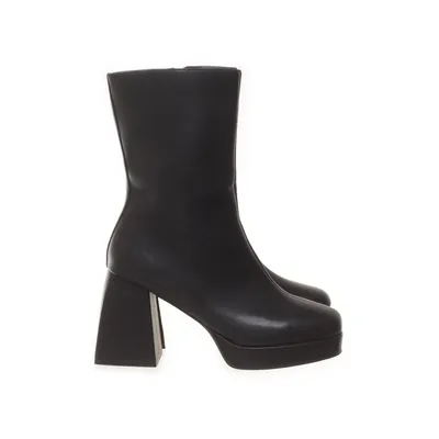 Stövletter (Svart) från NLY Shoes