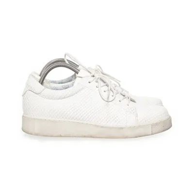 Sneakers (White) from Apple of Eden