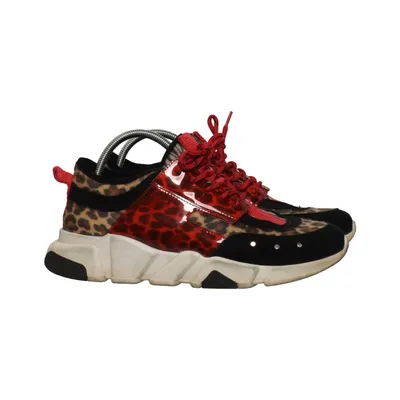 Baskets (Noir, Rouge, Multicolore) de Blue on Blue