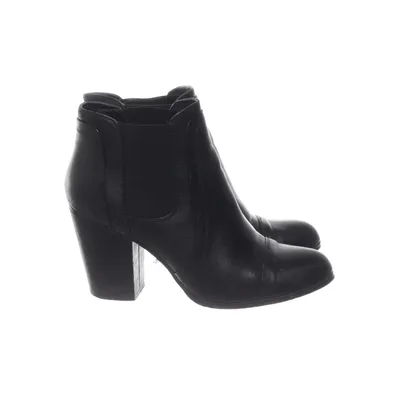 Chelsea boots (Black) from Bata