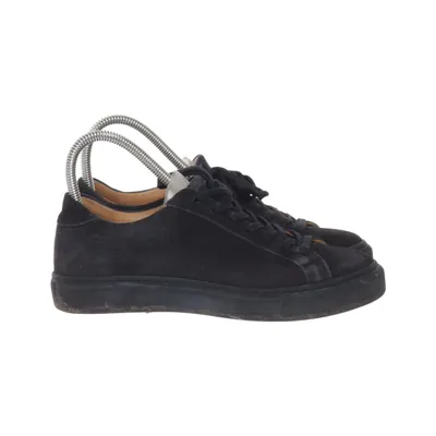 Sneakers (Blue) from Skolyx