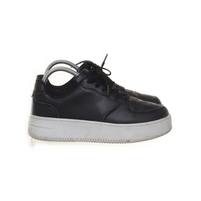 Sneakers (Svart) från Lejon