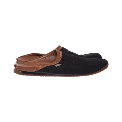 Slippers (Black, Brown) from Living Kitzbühel
