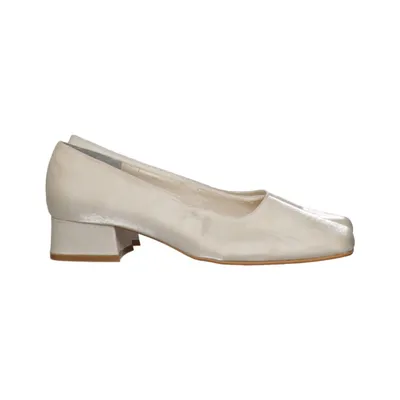 Pumps (Beige) from Ivory