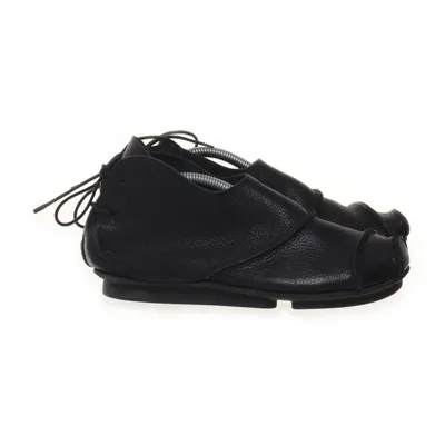 Walking shoes (Black) from Trippen