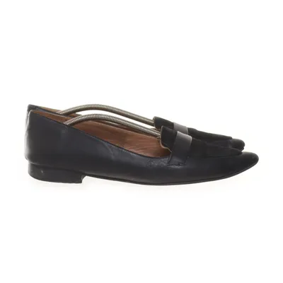 Loafers (Svart) från Flattered