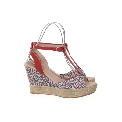 Wedges (Kirschen) from Eram