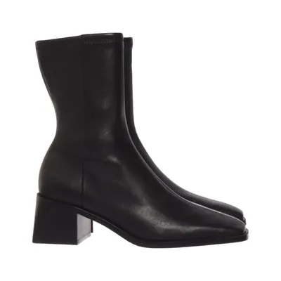 Boots (Svart) från & Other Stories Skinn