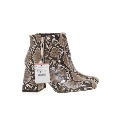 Stövletter (Brun) från Stradivarius