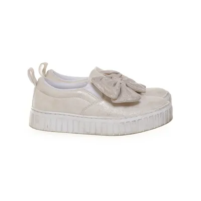 Walking shoes (Beige) from Zoey