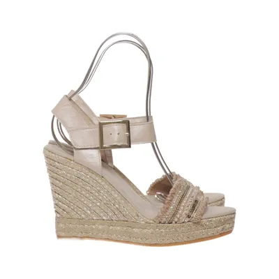 Kilklackar (Beige) från Nomi Skinn