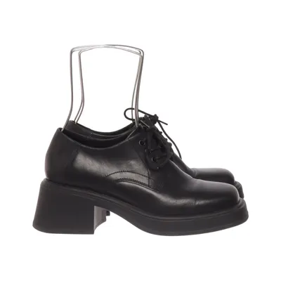 Derby Schnürer (Schwarz) von Vagabond