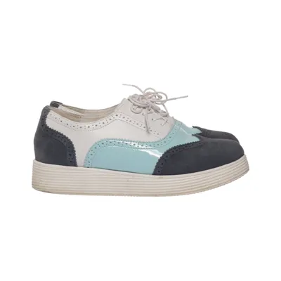 Brogues (Blue, White) from Mellow Yellow