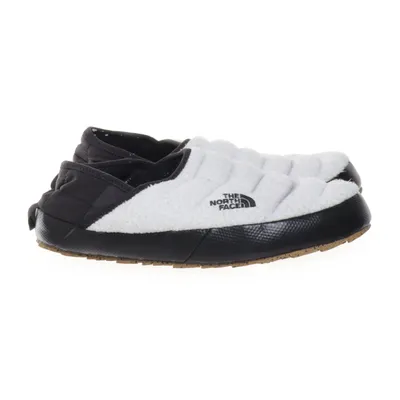 Slippers (White, Black) from The North Face
