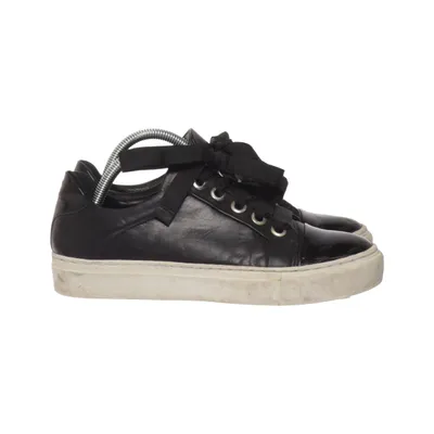 Sneakers (Black) from Billi Bi