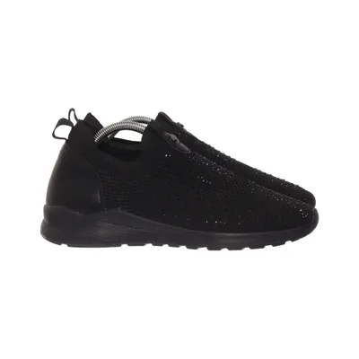 Slip-ons (Black) from Clou