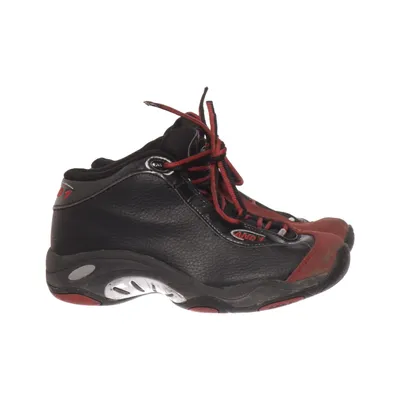Basketball shoes (Tai Chi Mid) from And1