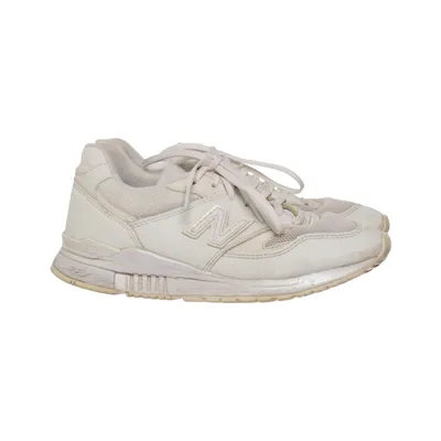 Sneakers (VL840PW) from New Balance