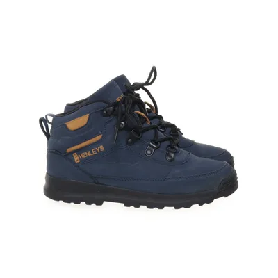 Laced boots (Blue) from Henleys