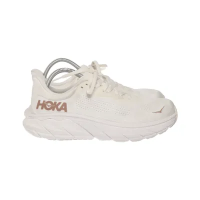 Running shoes (Arahi 7) from Hoka